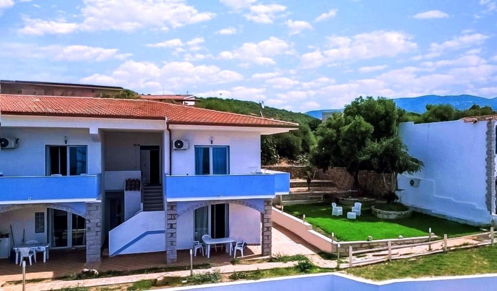Beb Con Piscina Villa Del Borgo Badesi Exterior foto