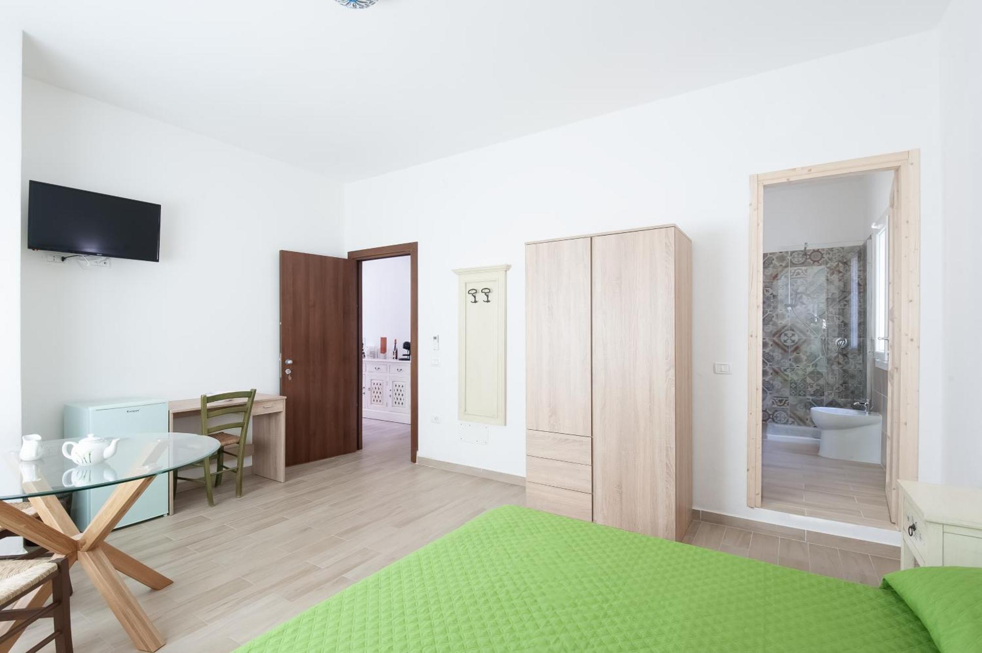 Beb Con Piscina Villa Del Borgo Badesi Exterior foto